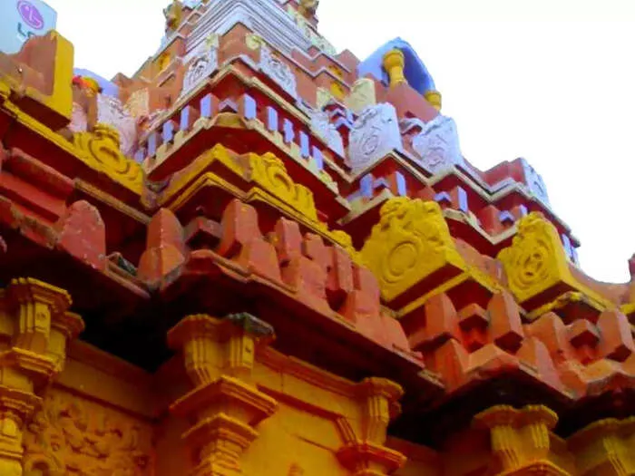 ಶ್ರೀ ಇಷ್ಟಕಾಮೇಶ್ವರಿ ದೇವಿಯ ದೇವಾಲಯ ನಿರ್ಮಾಣ ಕಾರ್ಯ ಆರಂಭ