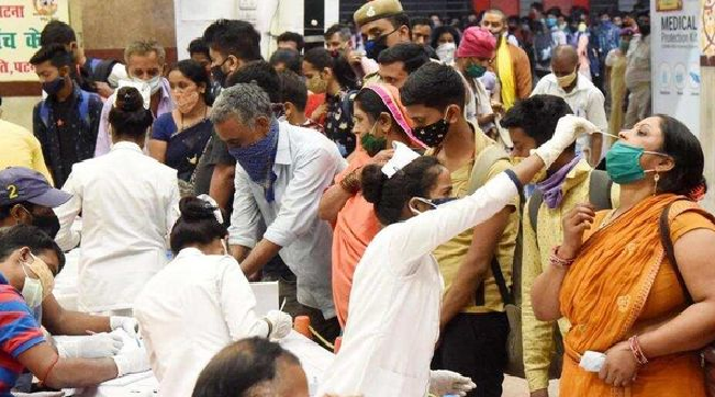 ಕೋವಿಡ್​ ಹೆಚ್ಚಳ, ಮಾಸ್ಕ್​ ಕಡ್ಡಾಯಗೊಳಿಸಿದ ಆಂದ್ರ ಸರ್ಕಾರ: ರಾಜ್ಯದಲ್ಲೂ ಹೆಚ್ಚುತ್ತಿದೆ ಮಹಾಮಾರಿ