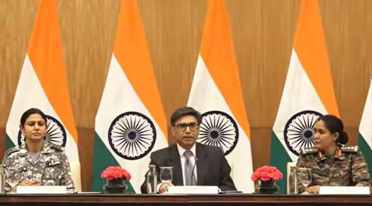 300 ರಿಂದ 400 ಡ್ರೋನ್​ ಬಳಸಿ ಪಾಕ್ ದಾಳಿ ನಡೆಸಿದೆ, ಇಬ್ಬರು ವಿದ್ಯಾರ್ಥಿಗಳ ಸಾವು: ವಿದೇಶಾಂಗ ಇಲಾಖೆ