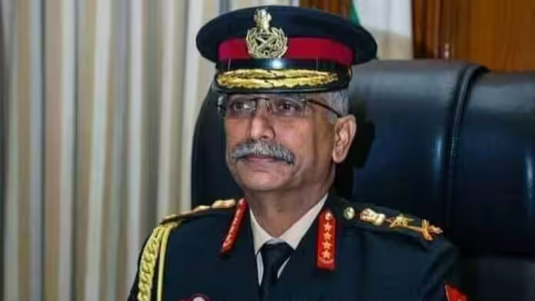 “ಅಭಿ ಪಿಕ್ಚರ್​ ಬಾಕಿ ಹೈ”: ನಿಗೂಡ ಟ್ವಿಟ್​ ಮಾಡಿದ ಮಾಜಿ ಸೇನಾ ಮುಖ್ಯಸ್ಥ ಮನೋಜ್​ ನರವಾಣೆ