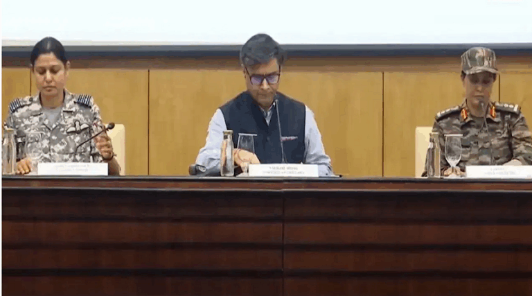 ಭಾರತದ ವಾಯುನೆಲೆಗೆ ಯಾವುದೇ ಹಾನಿಯಾಗಿಲ್ಲ, ಪಾಕಿಗಳ ಸುಳ್ಳಿಗೆ ಸ್ಪಷ್ಟನೆ ಕೊಟ್ಟ ವಿದೇಶಾಂಗ ಇಲಾಖೆ