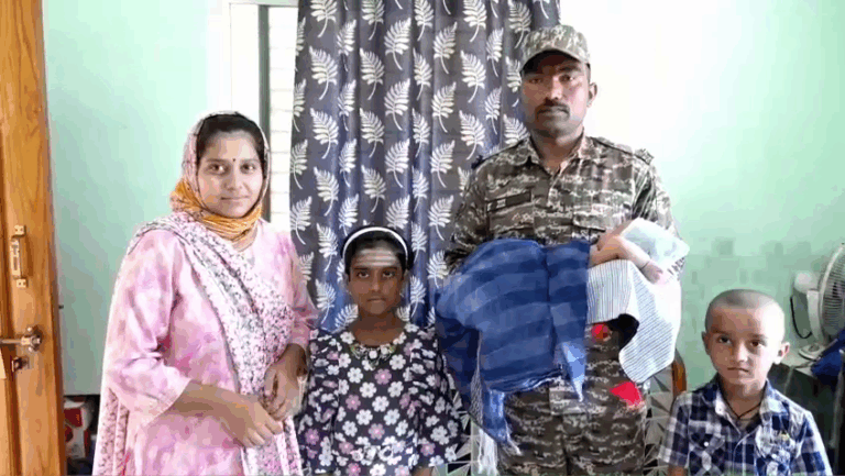 ವಾರದ ಹಿಂದಷ್ಟೆ ಜನಿಸಿದ ಮಗು, ಬಾಣಂತಿ ಪತ್ನಿಯನ್ನ ಬಿಟ್ಟು ಯುದ್ದ ಭೂಮಿಗೆ ತೆರಳಿದ ಯೋಧ