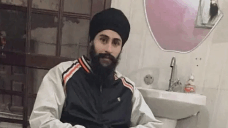 ಪಾಕ್​ ಗುಪ್ತಚರ ಅಧಿಕಾರಿಗಳ ಜೊತೆ ಸೇನೆಯ ಸೂಕ್ಷ್ಮ ಮಾಹಿತಿ ಹಂಚಿಕೊಂಡಿದ್ದ ದೇಶದ್ರೋಹಿ ಅರೆಸ್ಟ್